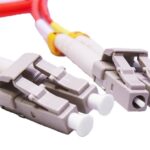 پچ کورد فیبر نوری مالتی مد 2.5 متری UNICOM مدل UC-FPC-LCLC-50-07